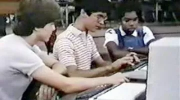 The Atari 1200 XL of Richie Adler (Matthew Laborteaux) in The small geniuses (Whiz Kids)