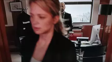 La computadora de escritorio de Bruno (Cédric Kahn) en Un hombre a la altura de la tarea