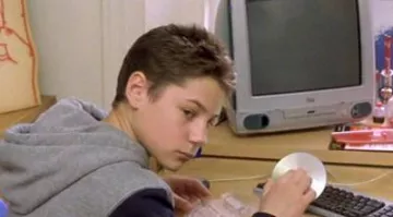 The Apple iMac G3 Ali (Augustus Prew) in For a boy