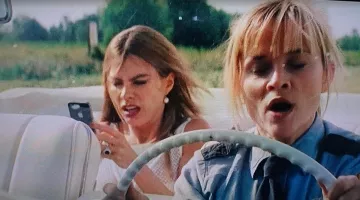 The iphone Cooper (Reese Whiterspoon) in Hot pursuit