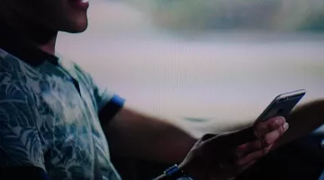 The iphone 6 in Smoke (Keegan Michael Key) in Keanu