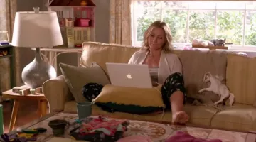 The laptop white Annie (Cameron Diaz) in Sex Tape