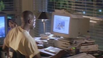 The Apple Macintosh Quadra 650 to Pete in the Drop Zone