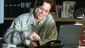 Le Compaq Contura 4/25cx d'Helen Hudson (Sigourney Weaver) dans Copycat