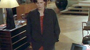 The Compaq Contura 4/25cx Helen Hudson (Sigourney Weaver) in Copycat