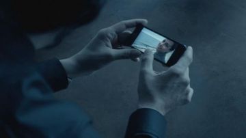 The black smartphone used by John Wick (Keanu Reeves) in the movie John Wick