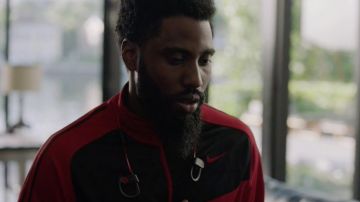Les écouteurs Beats de Ricky Jerret (John David Washington) dans Ballers