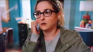 The iPhone 5c rose Josephine (Marilou Berry) in Josephine rounds 1st part of the movie