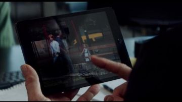 The iPad tablet Mini to Apple seen in The November Man