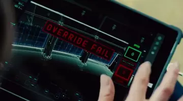 La tablette Microsoft de Ilsa Faust (Rebecca Ferguson) dans "Mission: Impossible - Rogue Nation"