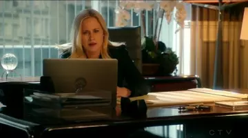 L'ordinateur portable de Avery Ryan (Patricia Arquette) dans Les Experts Cyber