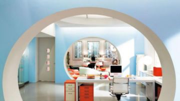 The desktop computer of Betty Suarez (America Ferrera) in Ugly Betty