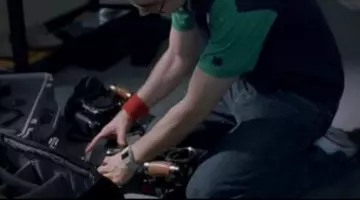 Les appareils photos professionels de Giovanni Ribisi dans Lost in Translation