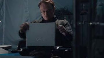 The Sony Vaio laptop of Jared Harris in Resident Evil Apocalypse