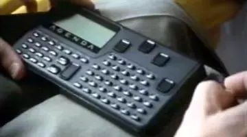 The electronic Calendar seen in Bergerac S08E11