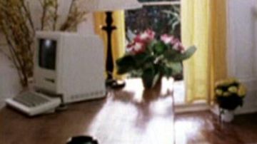 The Apple Macintosh, Anne Osborne (Ellen Barkin) in the Big Easy : The Cop of my heart