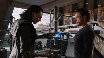 Le sceptre de Loki (Tom Hiddelston) dans Avengers