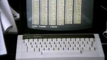 The Acorn Electron of Henry Jay (Richard Griffiths) in Bird of Prey 2
