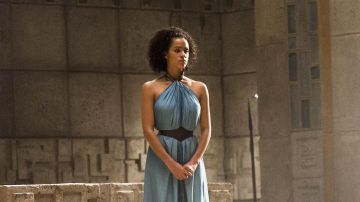 Le collier d'esclave de Missandei (Nathalie Emmanuel) dans Game Of Thrones