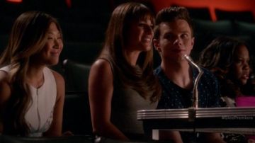 Vestido chevron de Tina Cohen-Chang (Jenna Ushkowitz) en Glee S06E02