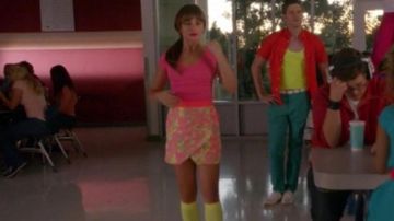Falda colorida de Rachel Berry (Lea Michele) en Glee S06E02