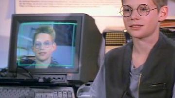 Le Commodore Amiga 500 de Bodo Blinker (Martin Forbes) dans Bodo - Una familia normal