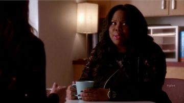 La chaqueta de encaje perfecta de Mercedes Jones (Amber Riley) en Glee S06E06