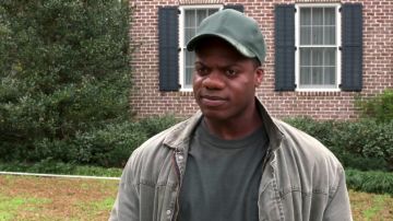 La casquette verte de Walter (Marcus Henderson) dans Get Out