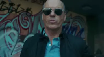 Sunglasses aviator of Stan Hurley (Michael Keaton) in American Assassin