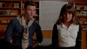Pañuelo de perro y gato de Kurt Hummel (Chris Colfer) en Glee S06E07