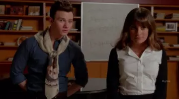 The scarf dogs and cats of Kurt Hummel (Chris Colfer) in Glee S06E07