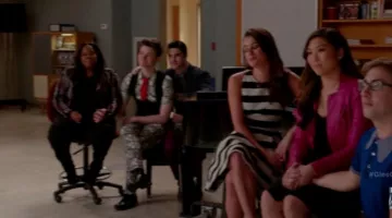 The striped dress by Rachel Berry (Lea Michele) in Glee S06E13