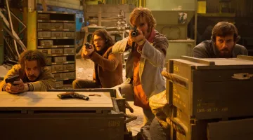 The blazer brown Harry (Jack Reynor) in Free Fire