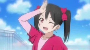 La figura de Nendoroid de Nico Yazawa (vers. entrenamiento) en Love Live! Proyecto Ídolo Escolar