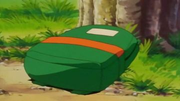 La réplique du sac à dos vert de Sasha dans Pokémon