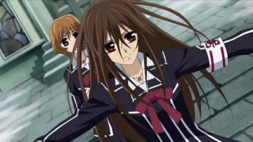 El cosplay del uniforme de Yuki en Vampire Knight