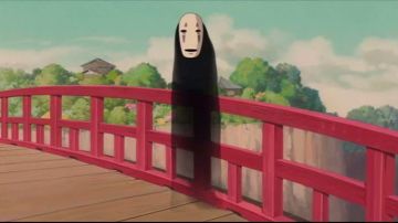 La réplique de la tenue du sans-visage dans Le voyage de Chihiro