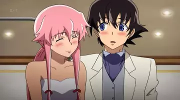 La larga peluca rosa de Yuno en Mirai Nikki