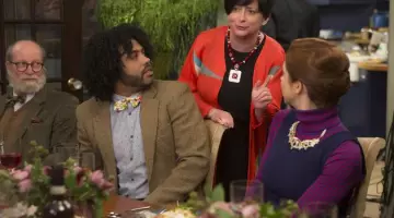 Le haut J.Crew de Kimmy Schmidt (Ellie Kemper) dans Unbreakable Kimmy Schmidt S03E11