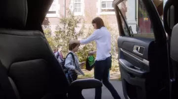 The jean Sara Tancredi (Sarah Wayne) in Prison Break S05E02