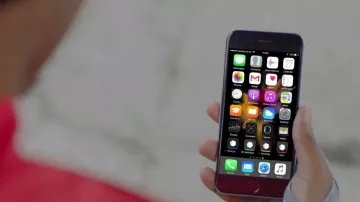 The smartphone Apple iPhone 6 Soprano in the clip My Everest