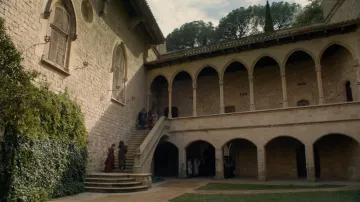The fortress of House Tarly to the castle of Santa Florentina in Spain in Game of Thrones