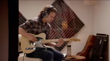 La guitarra de Avery Barkley (Jonathan Jackson) en Nashville