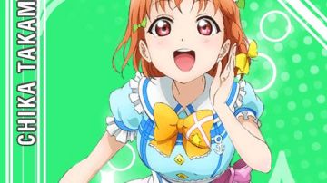 El atuendo escénico de Chika en Love Live! Proyecto ídolo escolar
