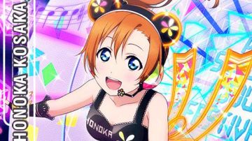 El atuendo de oso de Honoka en Love Live! Proyecto ídolo escolar