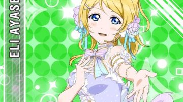 El atuendo de princesa de Eli en Love Live! Proyecto ídolo escolar
