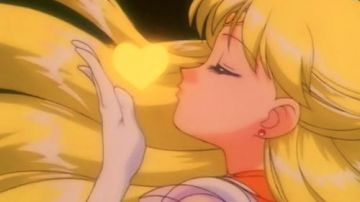 Pendientes de Sailor Venus en Sailor Moon