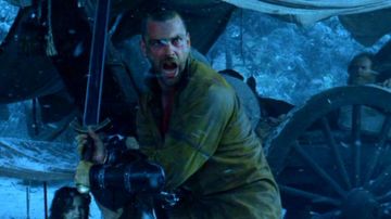La auténtica espada de Dagonet (Ray Stevenson) en el Rey Arturo
