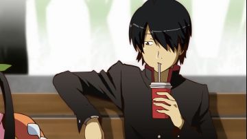 Le cosplay de l'uniforme de Koyomi dans Bakemonogatari