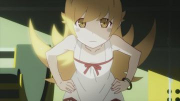Le cosplay du costume de Oshino dans Bakemonogatari
